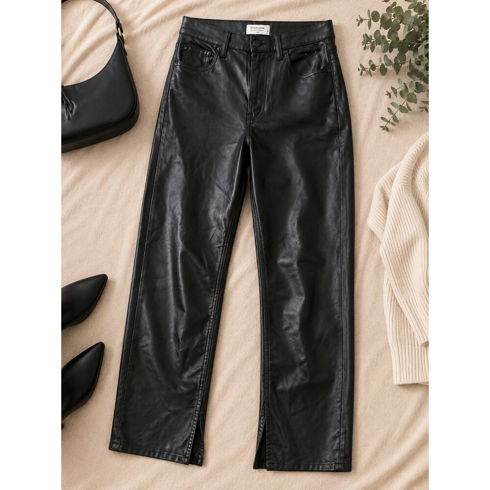 Abercrombie & Fitch The '90s Slim Straight Ultra High Rise Jean Coated Black 29R